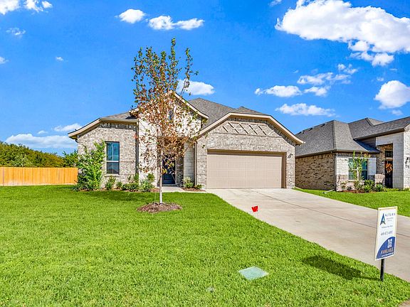 3rd image of 464 Steppe Place Red