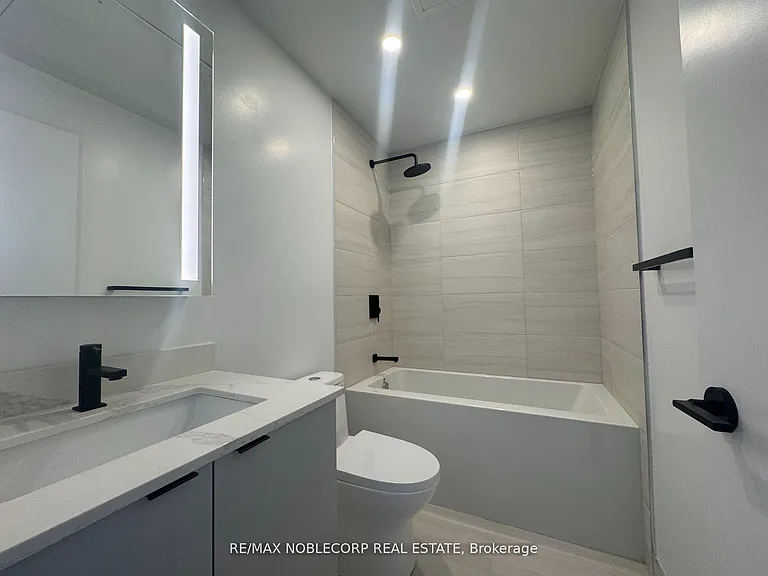 285 Dufferin St #1019 — Photo 14