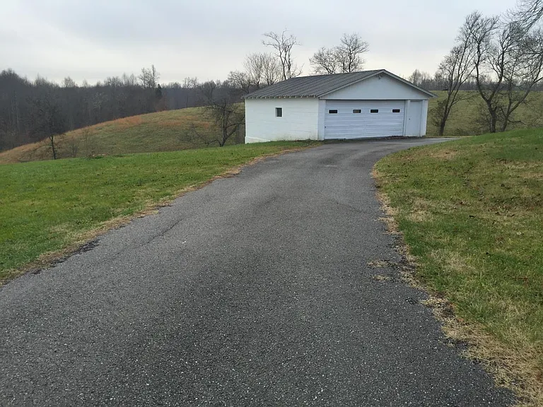 Old Baxter Rd — Photo 5