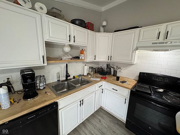 3rd image of 2322 Silver Maple Ct
