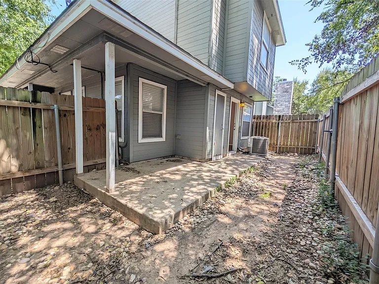 8816 Schick Rd #D — Photo 17