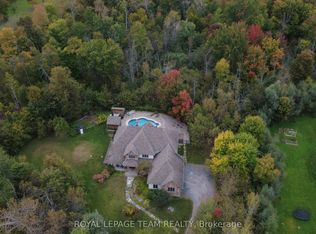1671 Reindeer Way, Ottawa, ON K4P 0A2