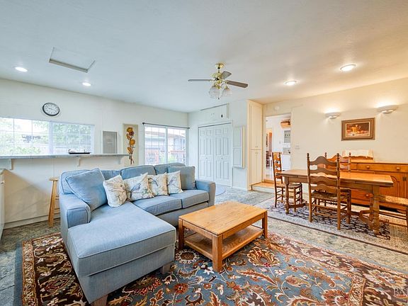 4th image of 1633 Woodward Drive