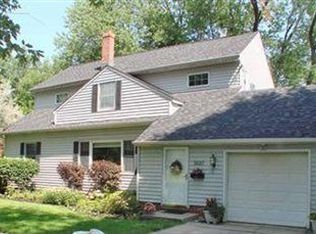 5687 Wilson Mills Rd, Highland Heights, OH 44143