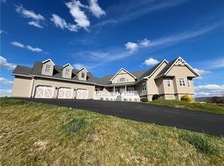 204 Mount East Rd, Connellsville, PA 15425