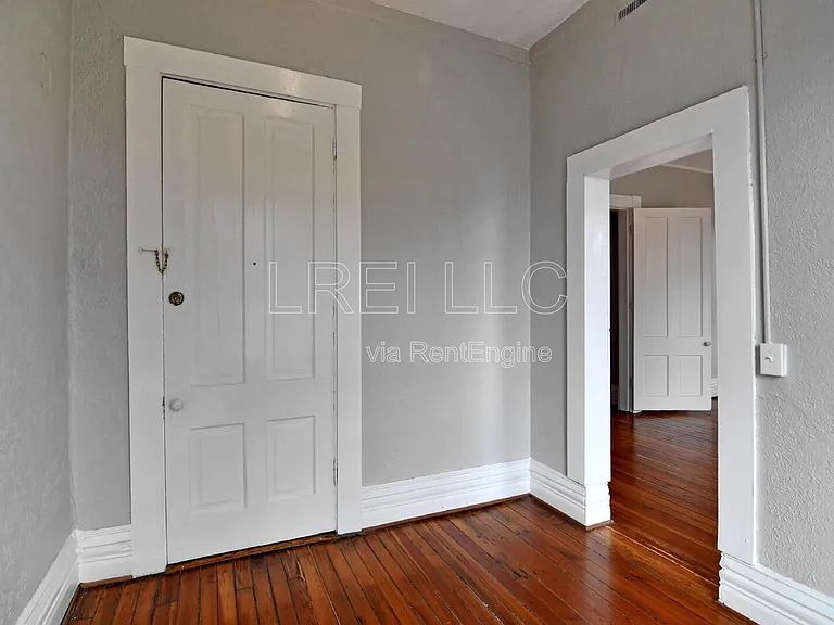 607 E Saint Catherine St #2 — Photo 12