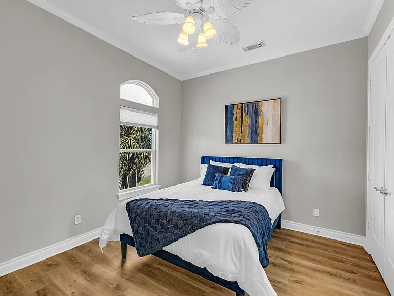 25043 Sausalito Dr — Photo 31