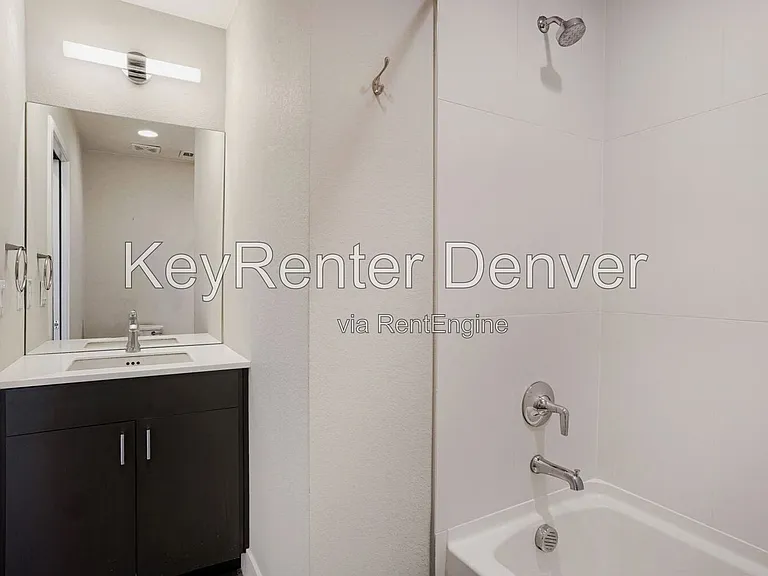 3820 N Zenobia St — Photo 3