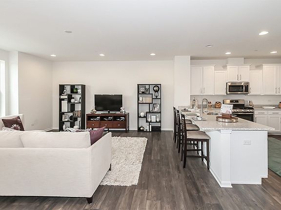 5th image of 2525 Huntleigh Ln #2.03