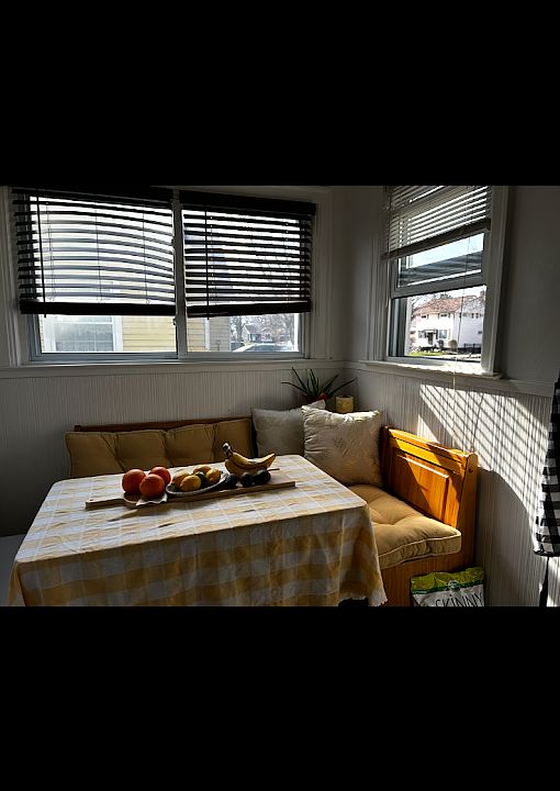 Dining nook area by the kitchen