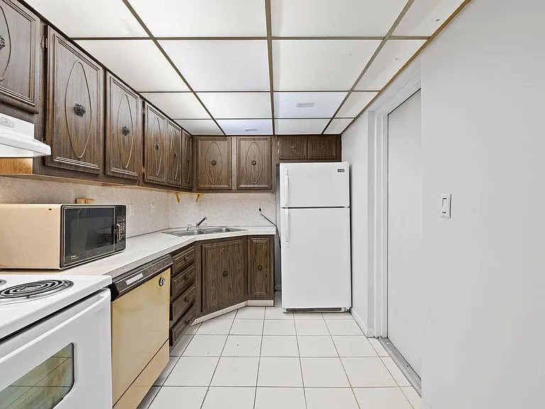 3101 Oakland Shores Dr #H108 — Photo 5