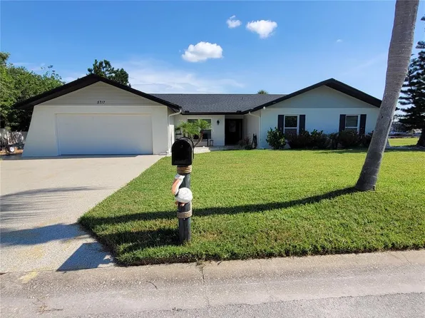 5717 SEABREEZE DRIVE, PORT RICHEY, FL 34668