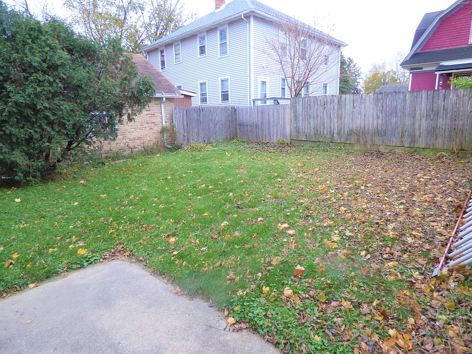 2nd image of 216 North St