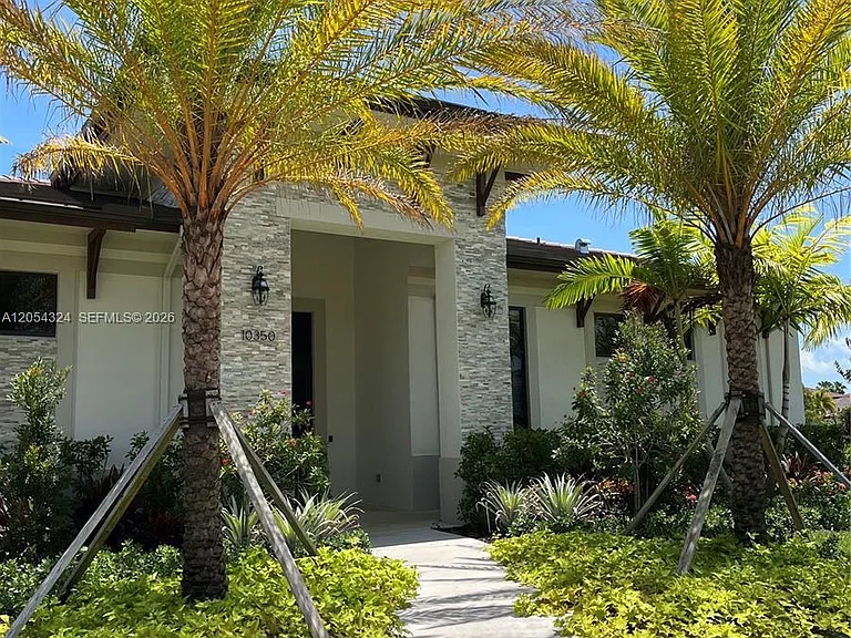 10124 SW 228th Ter — Photo 5