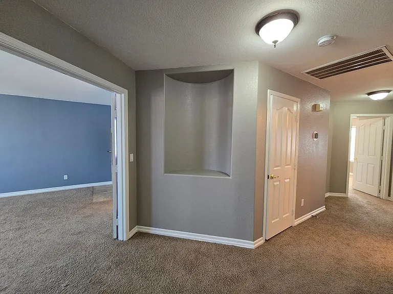 8244 W Gilmore Ave — Photo 29