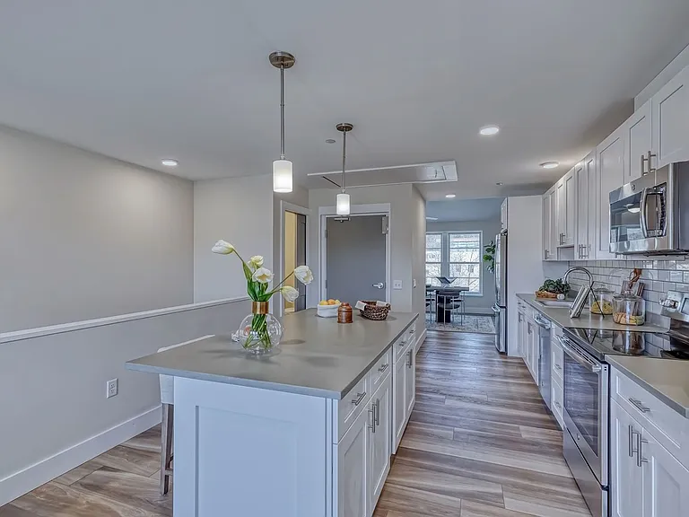 323 Taughannock Blvd — Photo 6