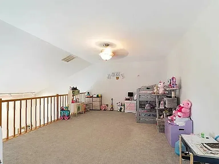 116 Harvest Ln — Photo 13