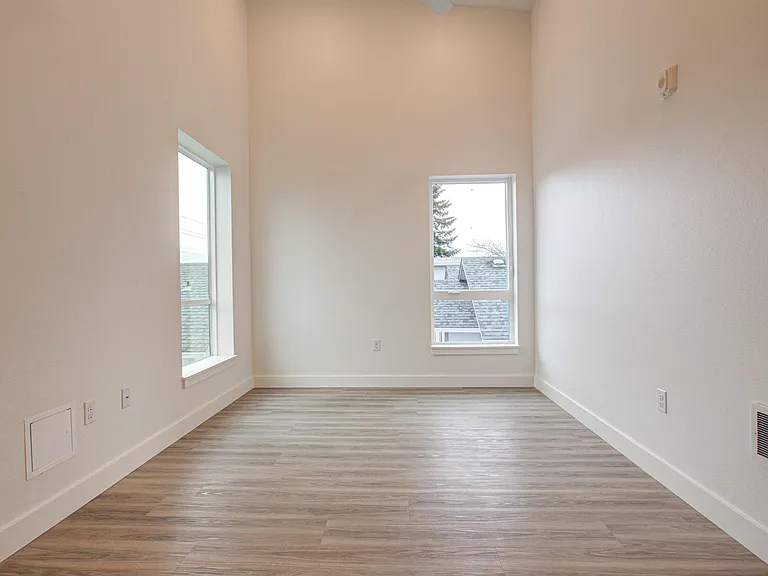 9757 SE Holgate Blvd — Photo 7