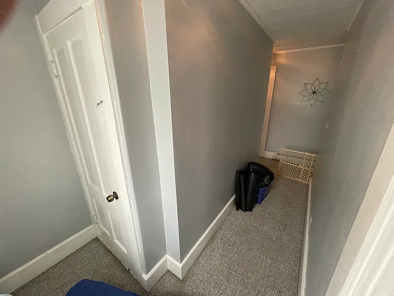 629 Main St #B — Photo 7