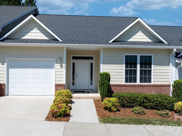 202 Ivy Ct, Morganton, NC 28655