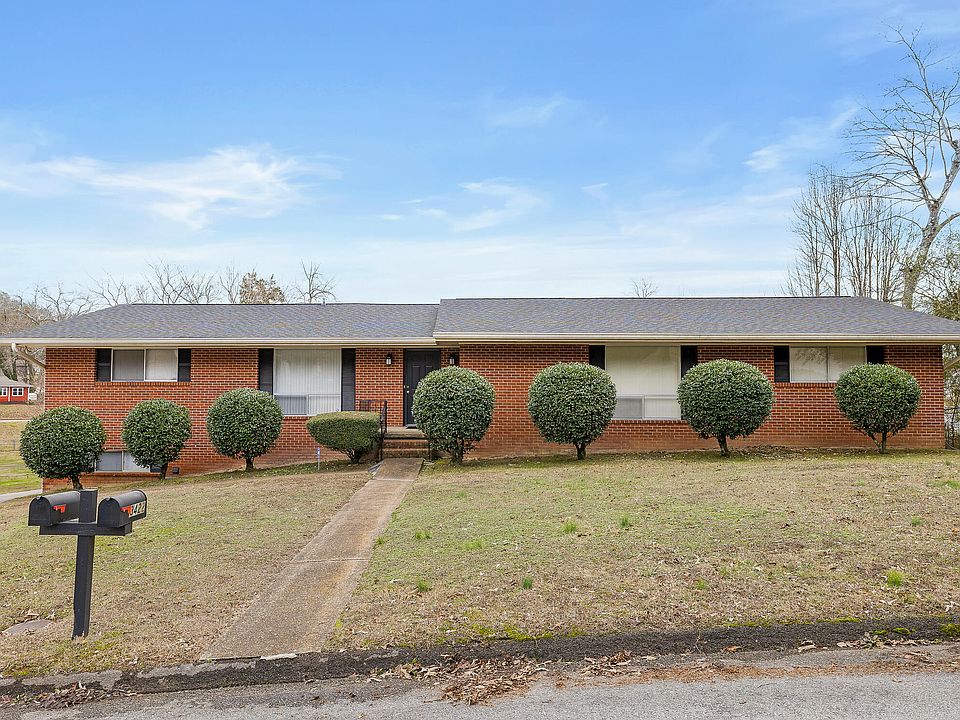 1st image of 3422 Betty Ln