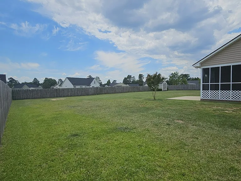 389 Ivywood Ln — Photo 7
