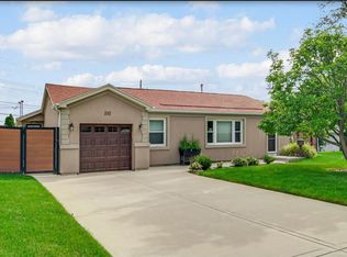 232 E Berkley Ln, Hoffman Estates, IL 60169