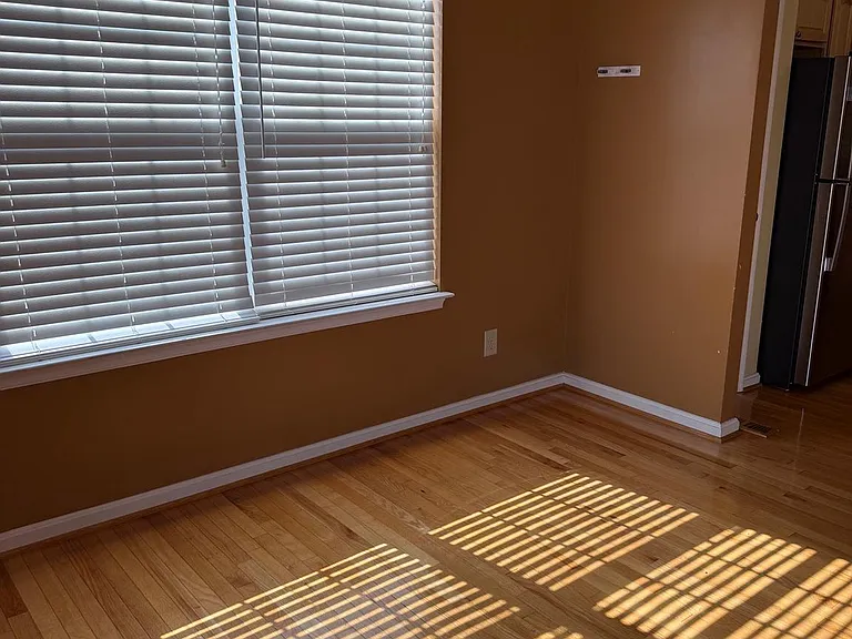 7028 Wytheville Cir — Photo 13