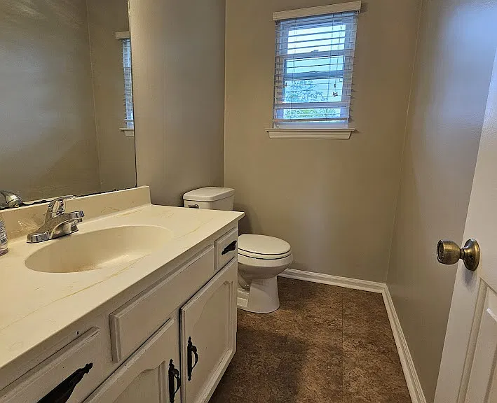 2319 Hydas Ln — Photo 11
