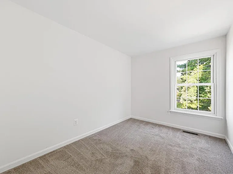 1622 Jennings Ct — Photo 6