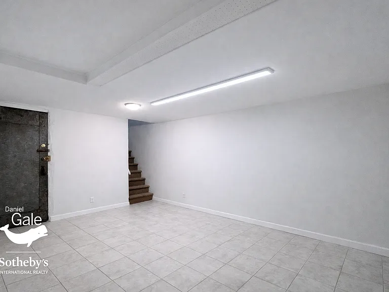 217 Burns St #1 — Photo 18
