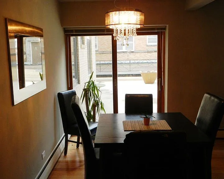 2928 Dean Pkwy #2F — Photo 3