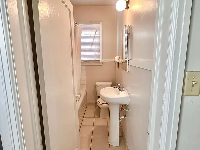 333 E 100 S — Photo 28