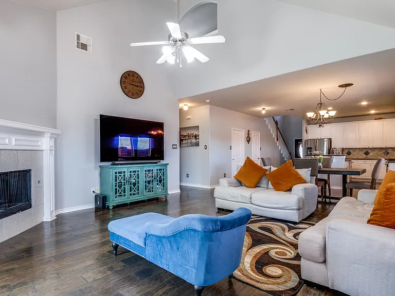 7801 Riverwalk Trl — Photo 8