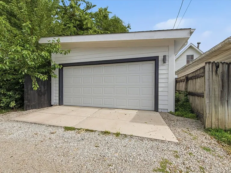 1605 English Ave — Photo 19