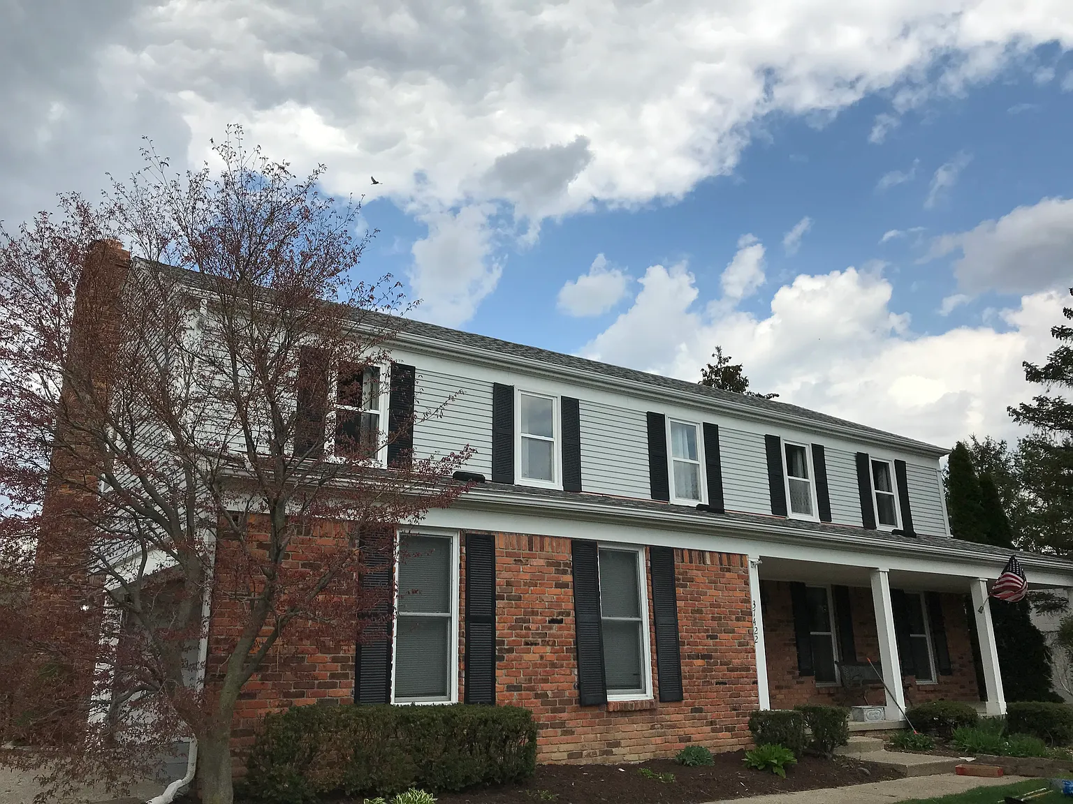 37422 E Meadowhill Dr photo 1