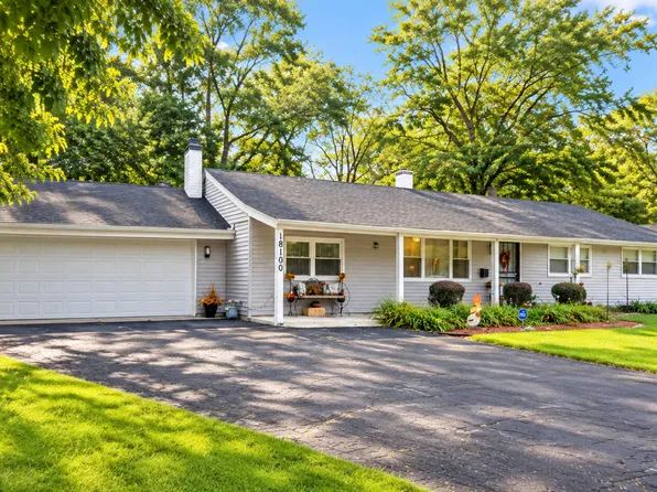18100 Baker Ave, Country Club Hills, IL 60478