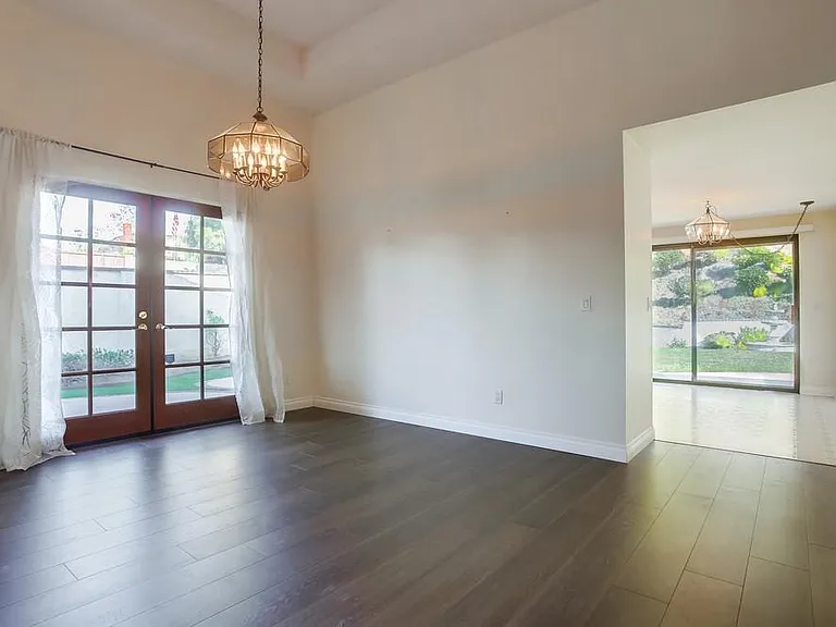18397 Camberwell Ln — Photo 11
