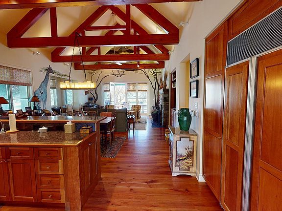 3rd image of 4090 W Club House Ct