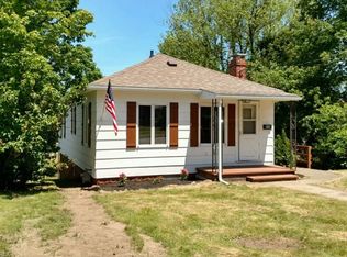 940 Fern St, Conneaut, OH 44030