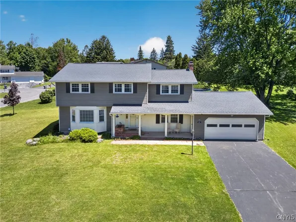 4909 Edgeworth Dr, Manlius, NY 13104