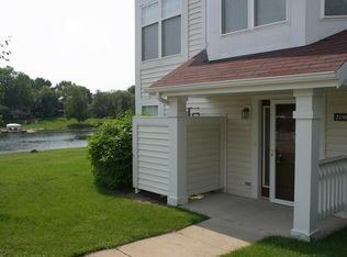 2190 Landings Ln, Delavan, WI 53115