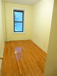 Rented by Siderow Residential Group