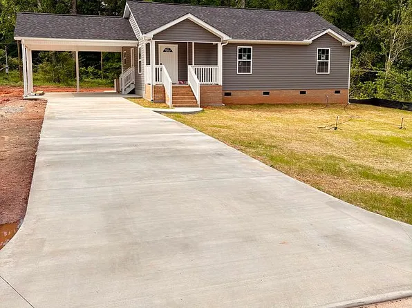 307 Lake Forest Rd, Greenwood, SC 29649