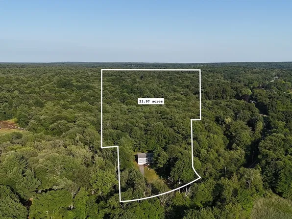 100 N Main St, Assonet, MA 02702