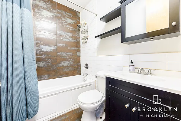 Rented by Brooklyn High Rise LLC | media 17