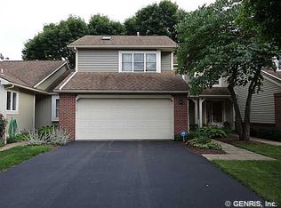 19 Montpelier Cir, Rochester, NY 14618