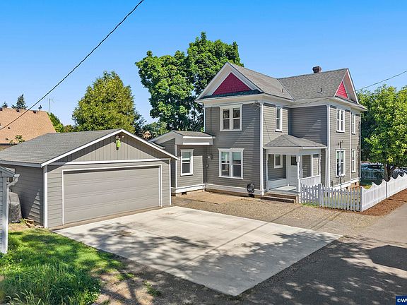5th image of 1550 East Ave NE