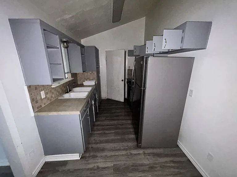 1312 Leader Dr — Photo 5