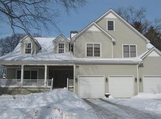195 W Fremont Ave, Elmhurst, IL